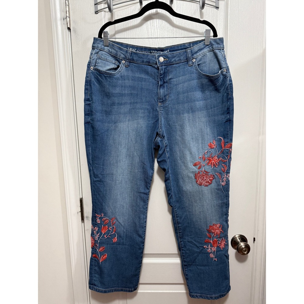 Westport Signature Fit Boyfriend Jeans Womens 18W Blue Floral Embroidered Crop - Picture 15 of 16